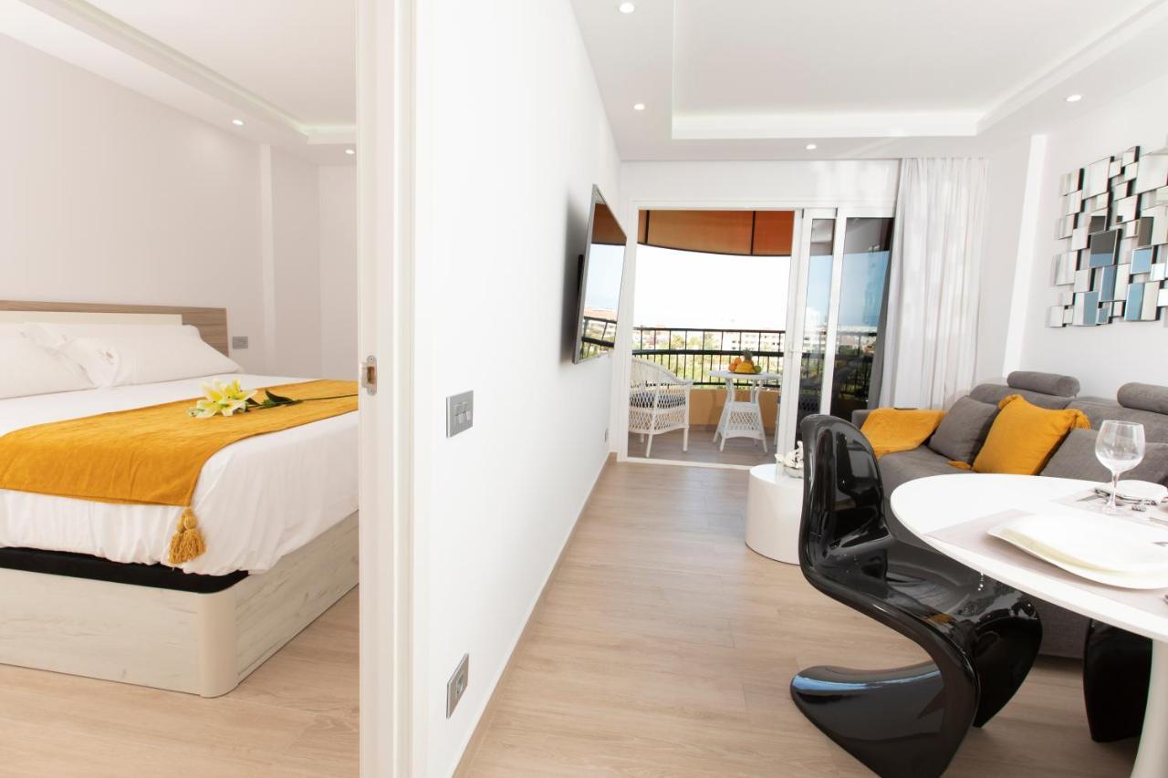 Luxury Apartment Boutique In Torres Del Sol Playa de las Americas  Exterior photo