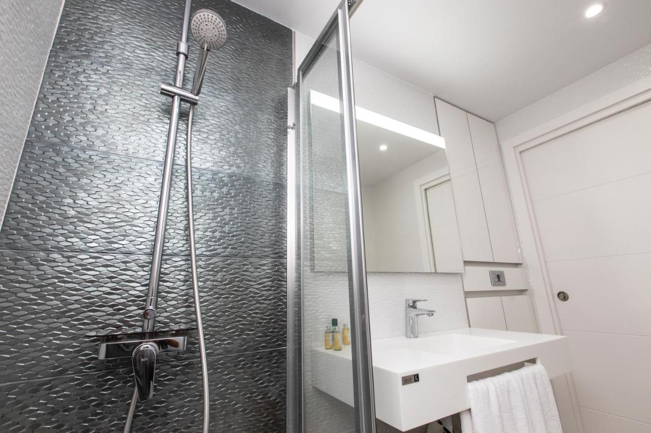 Luxury Apartment Boutique In Torres Del Sol Playa de las Americas  Exterior photo